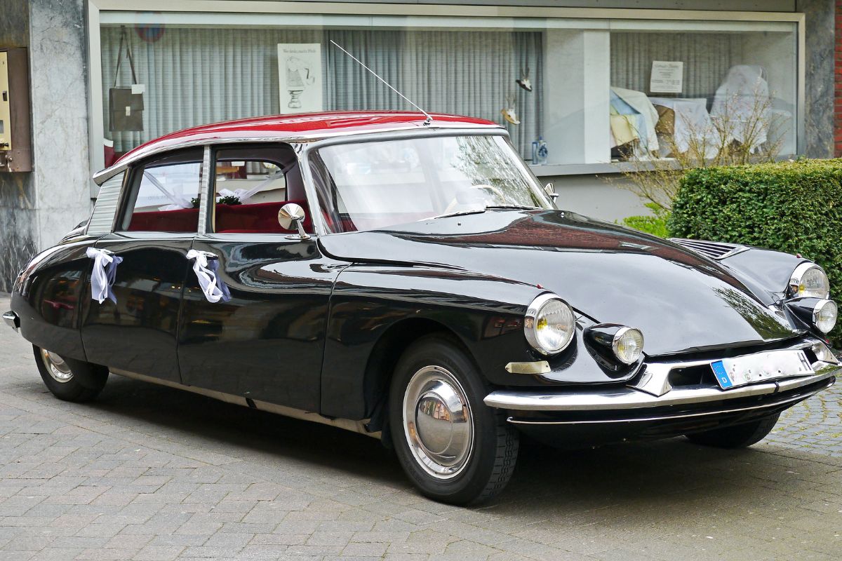 Voiture de légende Citroën DS 1955 Logo Voiture